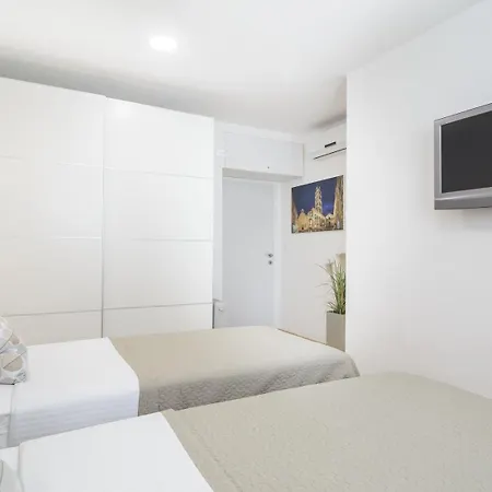 Holiday home Aspalathos - With Free Parking, Near The Beach, A Few Minutes' Walking Distance To The Unesco Palace