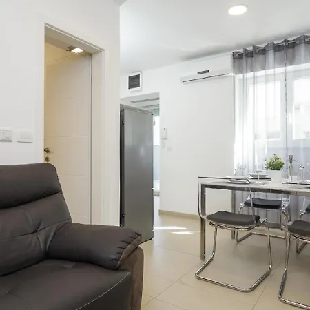 Holiday home Aspalathos - With Free Parking, Near The Beach, A Few Minutes' Walking Distance To The Unesco Palace *