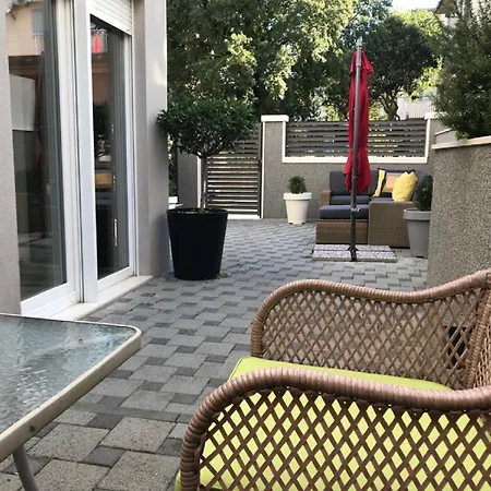 بيت للعطل Aspalathos - With Free Parking, Near The Beach, A Few Minutes' Walking Distance To The Unesco Palace سبليت