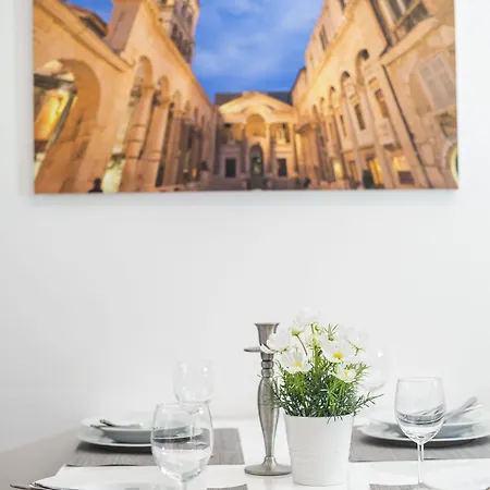 Aspalathos - With Free Parking, Near The Beach, A Few Minutes' Walking Distance To The Unesco Palace بيت للعطل *