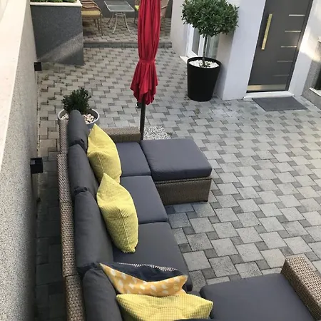 Aspalathos - With Free Parking, Near The Beach, A Few Minutes' Walking Distance To The Unesco Palace بيت للعطل سبليت