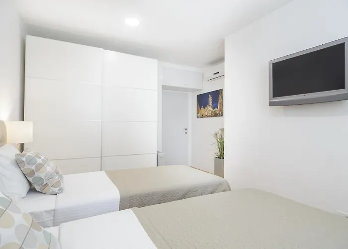 Feriehus Aspalathos - With Free Parking, Near The Beach, A Few Minutes' Walking Distance To The Unesco Palace