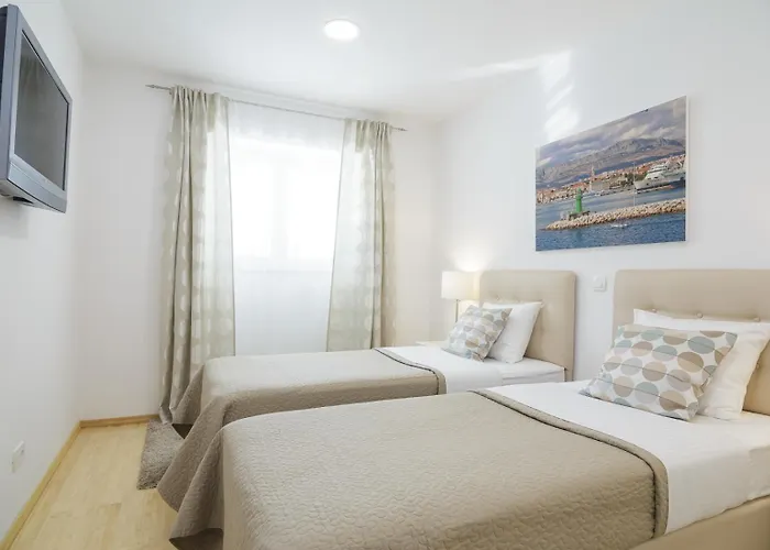 Feriehus Aspalathos - With Free Parking, Near The Beach, A Few Minutes' Walking Distance To The Unesco Palace *