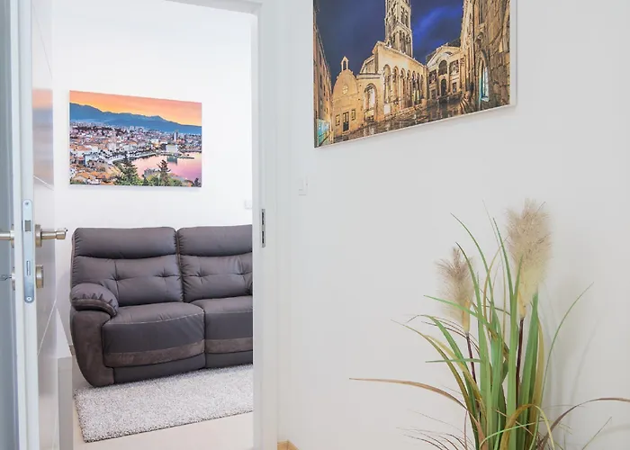 Aspalathos - With Free Parking, Near The Beach, A Few Minutes' Walking Distance To The Unesco Palace Feriehus
