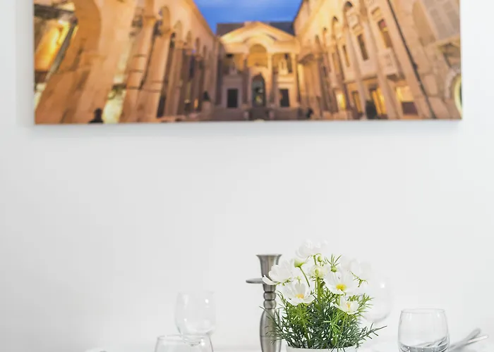 Aspalathos - With Free Parking, Near The Beach, A Few Minutes' Walking Distance To The Unesco Palace Feriehus *