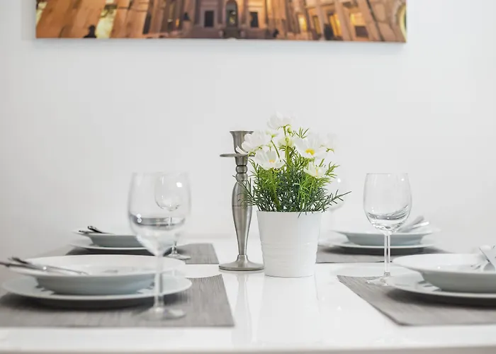 Aspalathos - With Free Parking, Near The Beach, A Few Minutes' Walking Distance To The Unesco Palace Feriehus Split