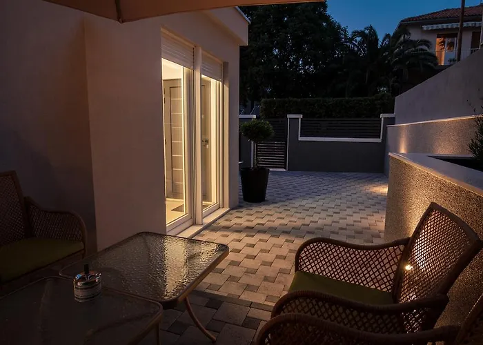 Feriehus Aspalathos - With Free Parking, Near The Beach, A Few Minutes' Walking Distance To The Unesco Palace *