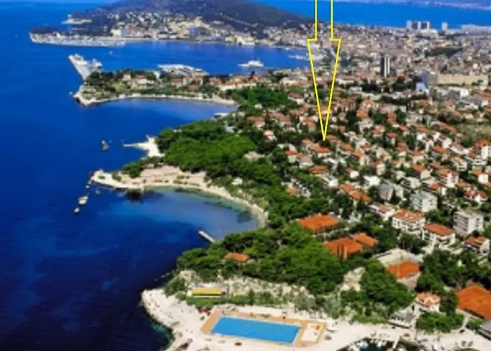 Aspalathos - With Free Parking, Near The Beach, A Few Minutes' Walking Distance To The Unesco Palace Feriehus