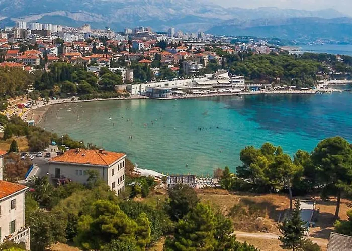 Aspalathos - With Free Parking, Near The Beach, A Few Minutes' Walking Distance To The Unesco Palace * Split